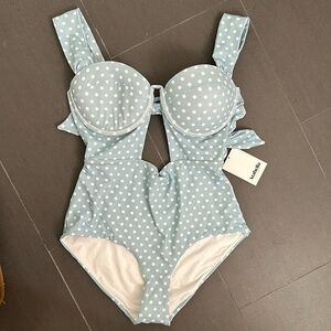 Arabella London *NWT* Never worn Swimsuit underwire bodysuit